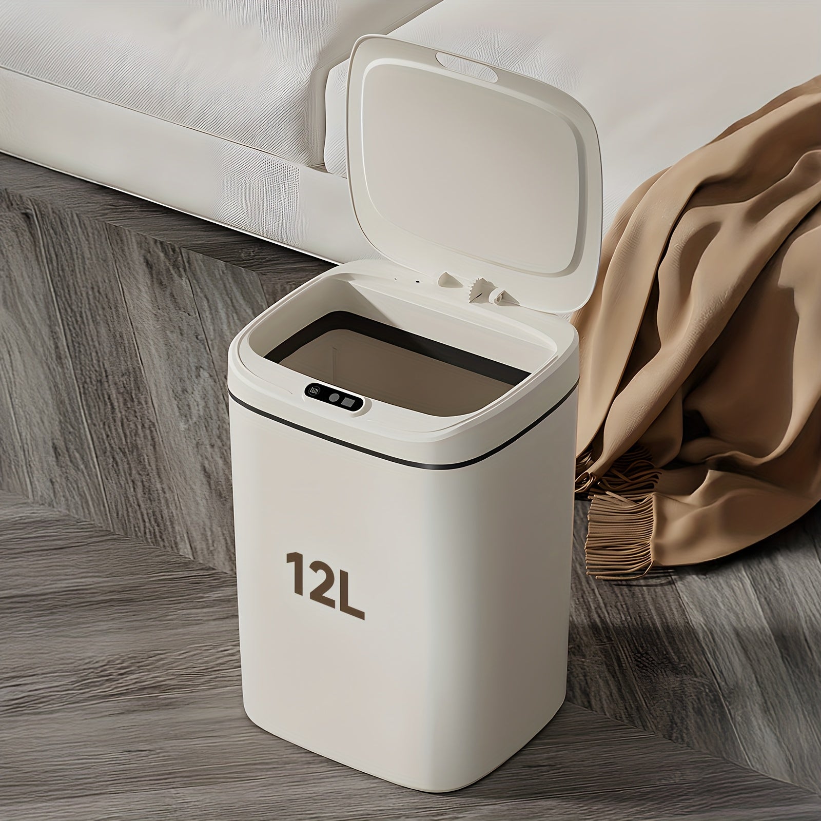 Smart Detector Trash Can